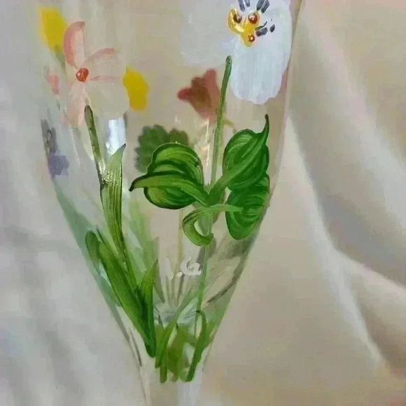 6-Hand Painted Champagne Flutes - Picture 4 of 4